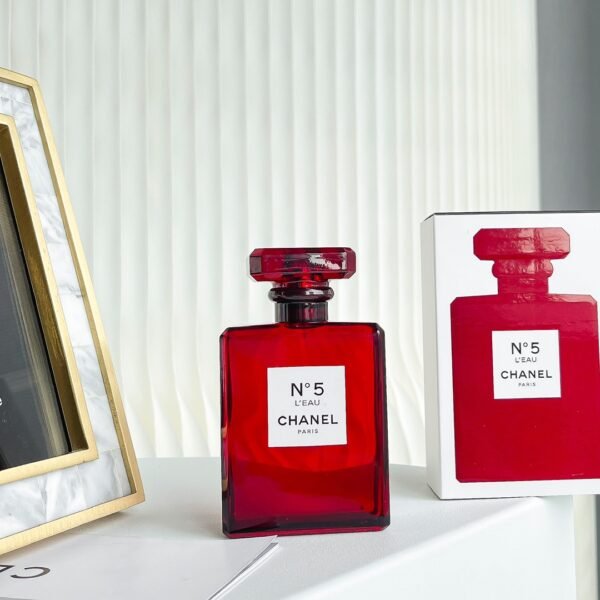 18 Limited Edition Red N5 Perfume Light Fragrance 100ml