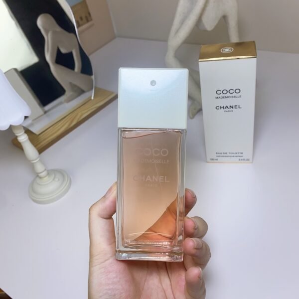 Madame Bloom Eau de Toilette 100ml – High-Quality Women's Fragrance | BGD Wholesale Retail