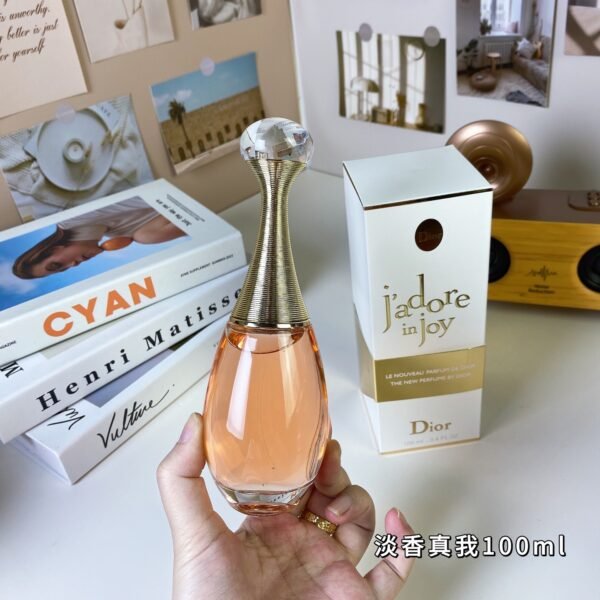 Velvet Floral Essence Eau de Toilette 100ml fresh floral perfume for women