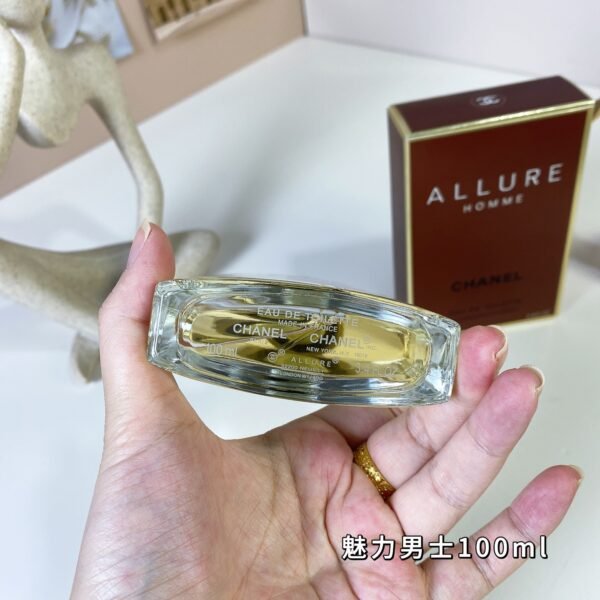 3 Noble Woods Eau de Toilette 100ml