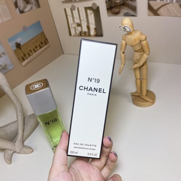 Green Iris Eau de Toilette (100ml)