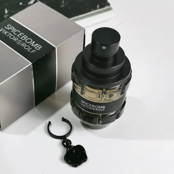 4 Spicebomb, 2012 , 90ml