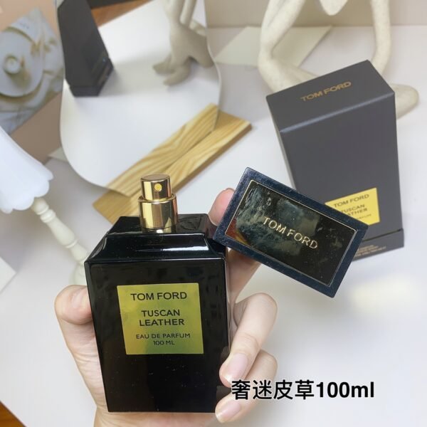Luxurious Fur Perfume 100ml