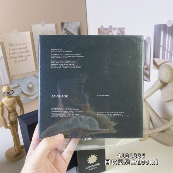 07 Memoir Man, 2010, 100ml