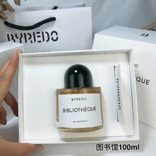 12 Bibliotheque,2017 , 100ml
