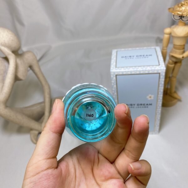 Blue Dream Daisy Women's Long-lasting Eau de Toilette Floral Fragrance 100ml