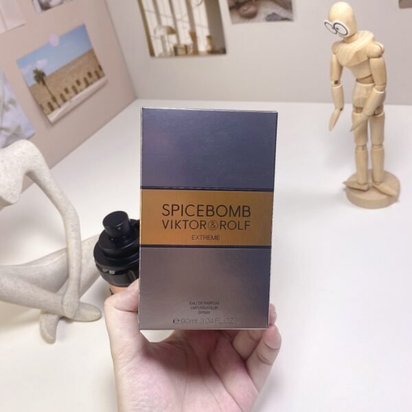 4 Spicebomb Extreme, 2015, 90ml