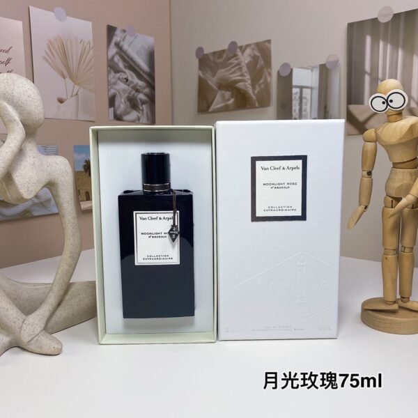 Moonlight Rose, 2023 ,75ml