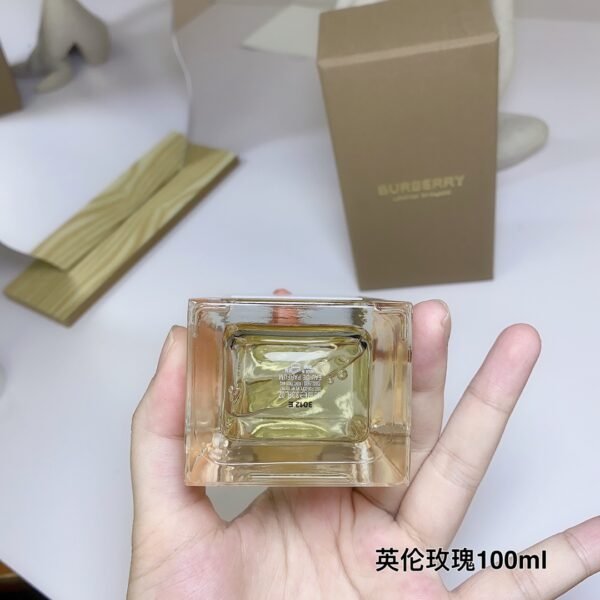 Garden Roses ,Red Rose (English Rose) 100ml