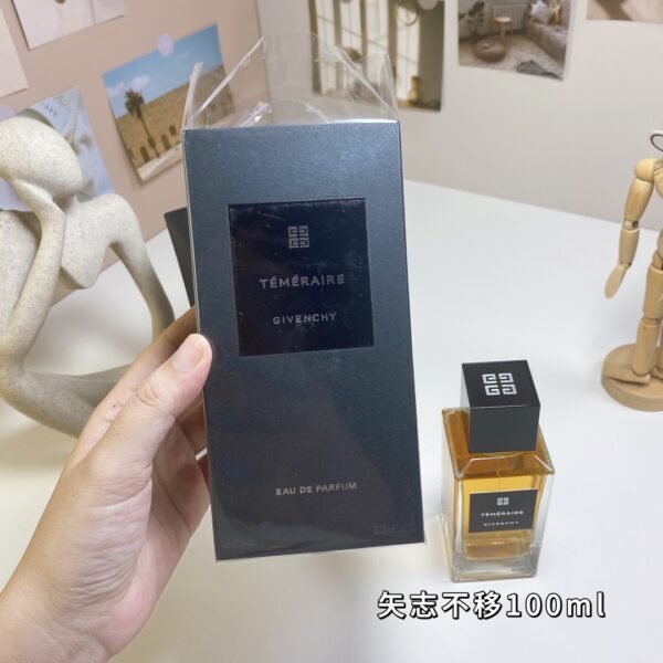 A4 Dark Floral Ink Signature Eau de Parfum 100ml