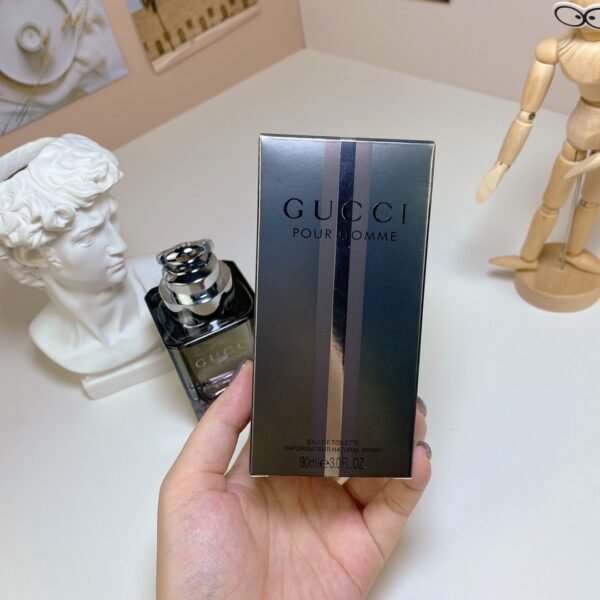 The same name classic men's light perfume woody fragrance gentleman men 90ml