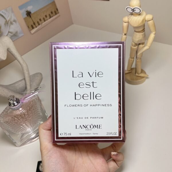 A6 Flowers of Happiness,2018 , 100ML
