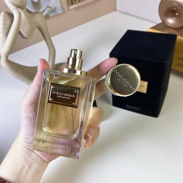 Velvet Black Tea Woody Eau de Parfum 100ml