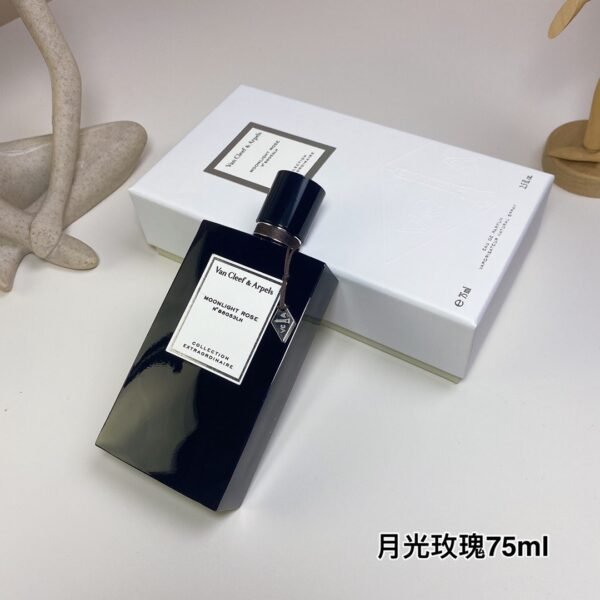 Moonlight Rose, 2023 ,75ml
