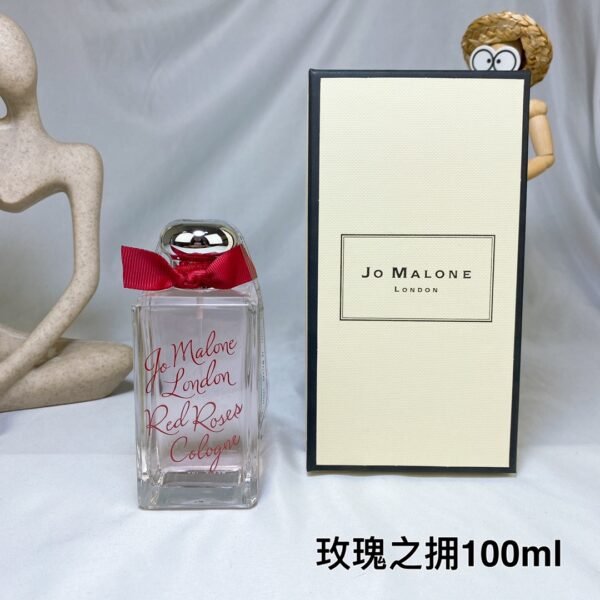 2022 Limited Edition Red Rose/Rose Embrace 100ml