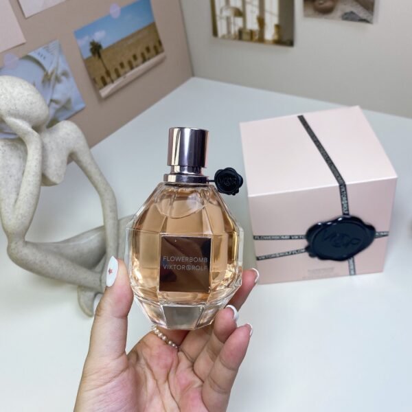 Floral Explosion Perfume 100ml luxury floral fragrance with blooming flower notes