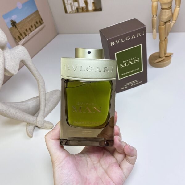 Green Forest Wood Eau de Parfum 100ml Luxury Woody Perfume Green Forest Wood Perfume 100ml luxury woody fragrance with fresh forest notes