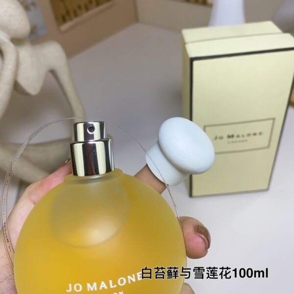 B4 Winter Snow Forest Eau de Parfum 100ml