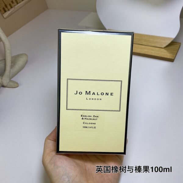 English Oak Hazelnut,2017,100ml