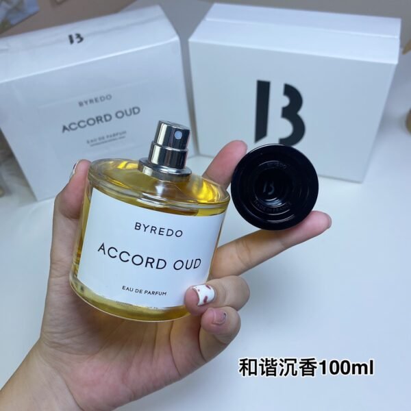 Velvet Oud Wood Essence Eau de Parfum 100ml