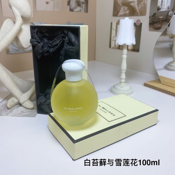 B6 Winter Snow Forest Eau de Parfum 100ml