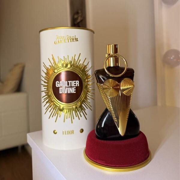 06 Saintess Divine Essence Eau de Parfum 100ml