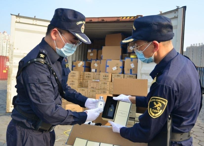 International bulk perfume shipping and customs logistics